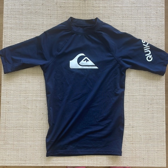 Boys Quicksilver rash guard 8 - Picture 1 of 4